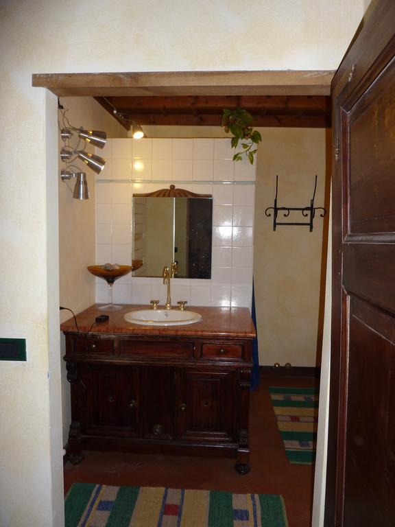 Country House Apartment Zerbolo Ruang foto